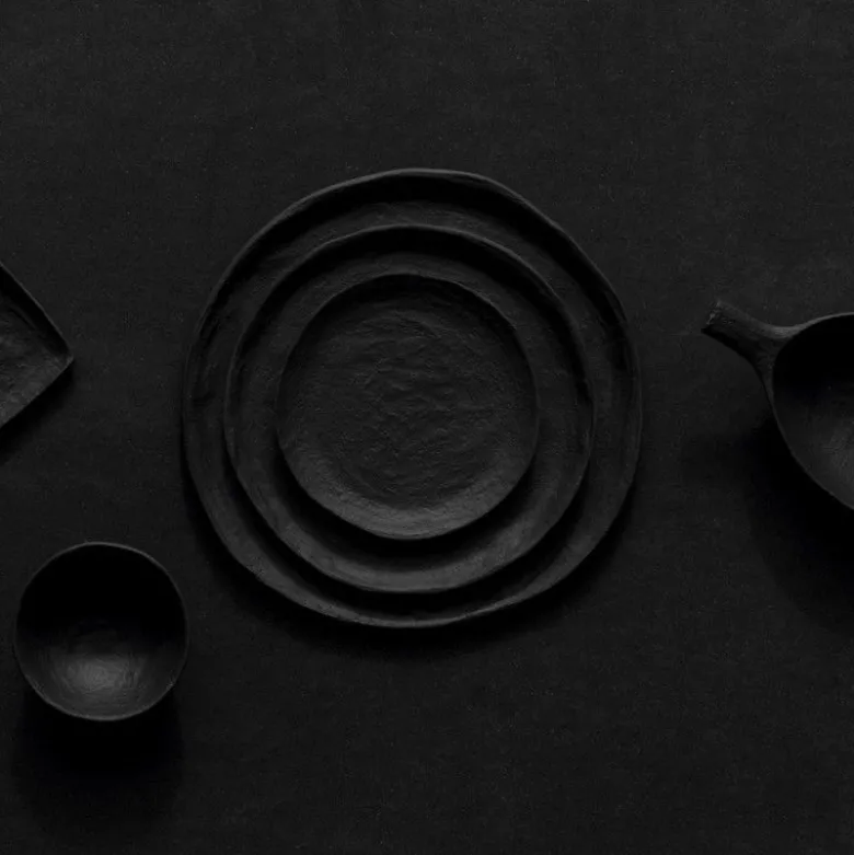 Assiette plate noire 26cm - Revol