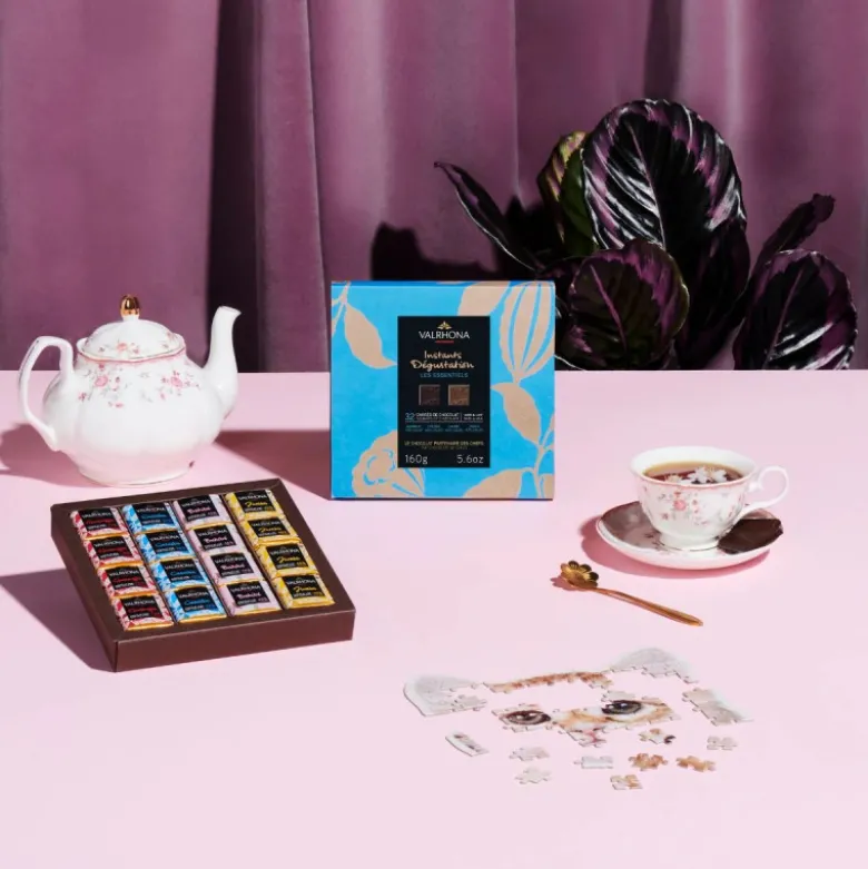 Coffret 32 Carrés Chocolat Noir et Lait - Valrhona