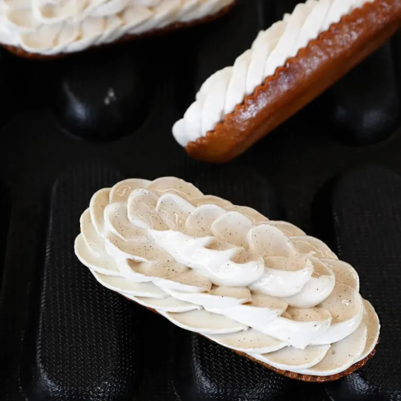 Moule Éclair Fiberform 13 x 4,8 x H 1,8 cm (x24) - Pavoni
