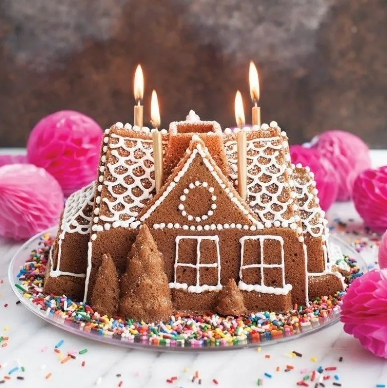 Moule à gâteau Gingerbread House - Nordic Ware