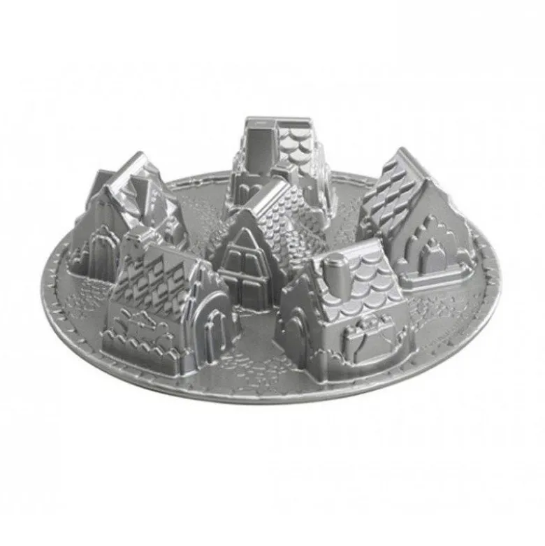 Moule à gâteau village - Nordic Ware