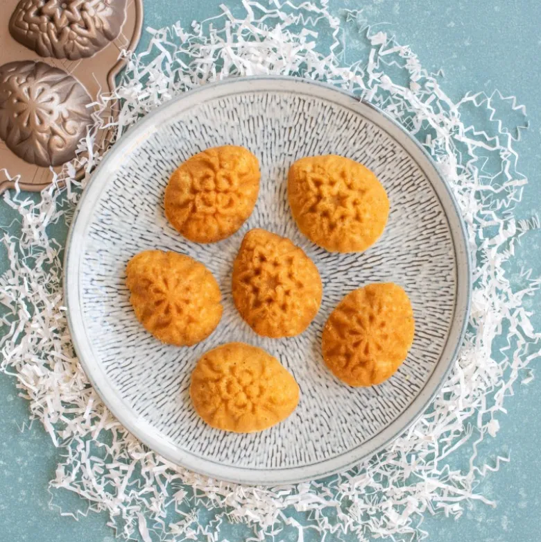 Moule à Gâteaux Œufs de Pâques (x6) Toffee - Nordic Ware