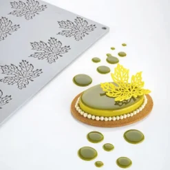 Moule Silicone Gourmand Feuille d'Erable 6,6 x 6,2 x H 0,2 cm (x8) - Pavoni