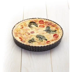 Moule à tarte et quiche 23cm perforé Crusty Bake - Masterclass
